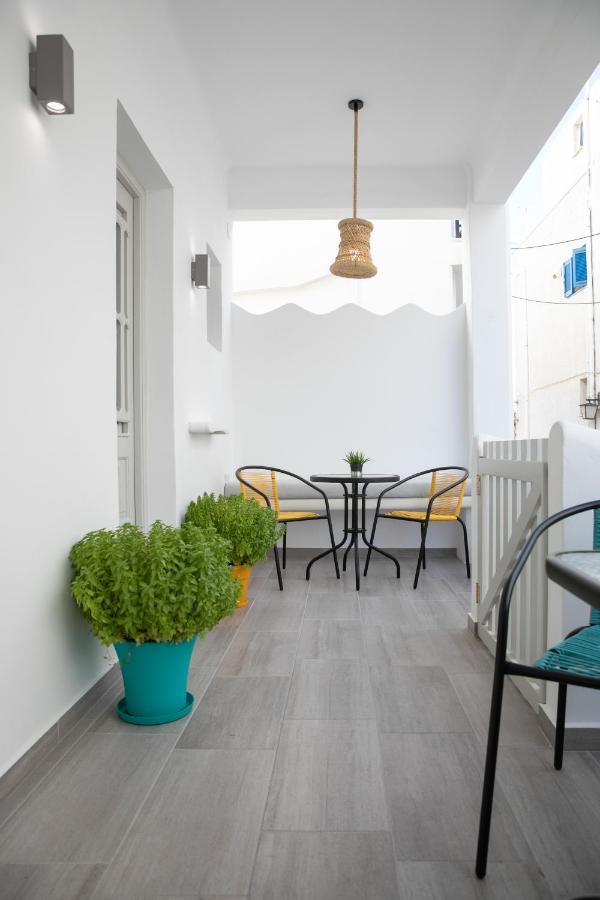 Anemela Studio Basic Naxos City Extérieur photo